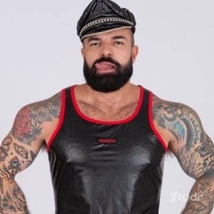 Xtudr - masterdan08251: Submissive boi ready to get used by me and also available for session @mastertosub