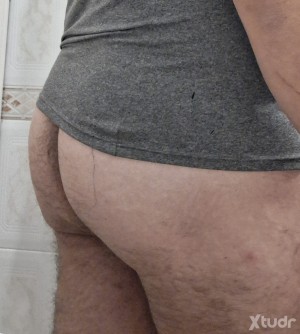 Xtudr - Edu333: Chico fuerte busca masculinos. Barba y vello un plus. Tan jodidamente difícil es encontrar un tio majete con barba zona tole...