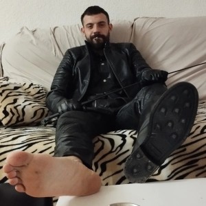 Xtudr - Sr.RubensPary: I'm a Master, Cash Master, key holder, handler.
I don't fuck on first sessions, there are toys and hand... (there are...
