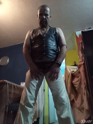 Xtudr - Culo_apelo4dulceros: Soy un varón de ya casi 50 años, tranquilo, no me van los malos rollos, bailador, alegre, caliente muy caliente...