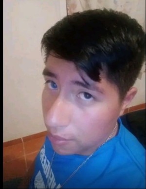 Xtudr - Esclava127: Delgado blanco lampiño con pelo negro corto me gusta el fisting orgías prolapse cruisisng exibirme humillame lluvia dora...