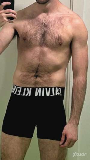 Xtudr - ALPHA-MARC: I'm a 35-year-old uncle with things clear.
I'm looking for a slut who likes to eat feet, better if you have a place down...