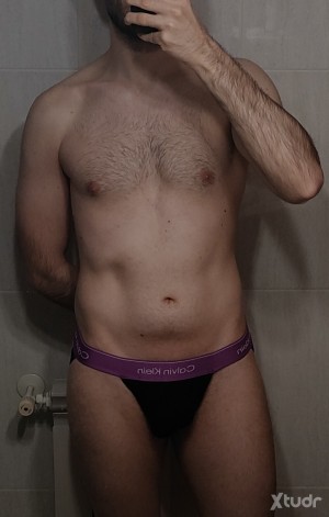 Xtudr - pabliski: Chico joven sin pluma que busca activo masculino  para sex. Mamón expertise. Me gustaria mamar a grupo de tios o que un ti...