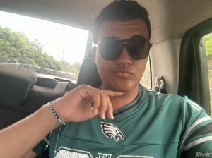 Xtudr - Carloxstar: Soy pasivo muy sumiso que me controlen y que me den muy duro soy bien putita 🤭