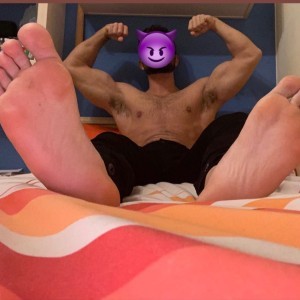 Xtudr - Gladius: Cashmaster heterosexual
Humiliation
Muscle worship
Feet
Armpits
No sexual content
Paying whores
onlyfans.com/gladiusgod