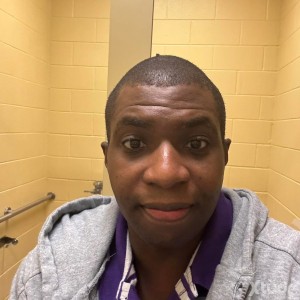 Xtudr - tye: I love guys that have a long tongue it turns me on and makes me cum if you have a long tongue hit me up 
