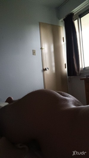 Xtudr - ChicoNuevo: I'm looking for mature men, 40 and older, endowed with 18cm or more for something steady. No kissing, just sex.