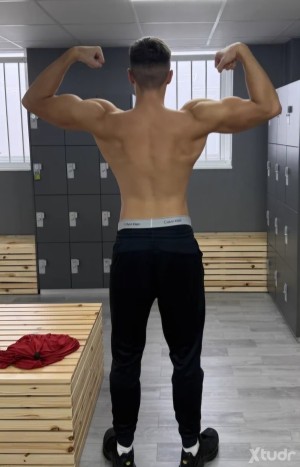 Xtudr - masterdebarrio: BUSCO PERRAS SEDIENTAS Y CON LA CAPACIDAD DE COMPLACER A UN VERDADERO MACHO