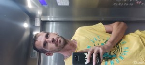 Xtudr - Golfo88: Drogadicto no porfavor como mucho popper... 4/20... Cerveza Mahou verde a ser posible 🫡🫡
Como es un perro ideal... El cual ...