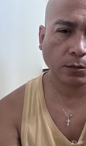Xtudr - papi_moreno: I'm looking for a submissive little faggot who is compliant and a bull, and enjoys being asphyxiated with the cock in t...