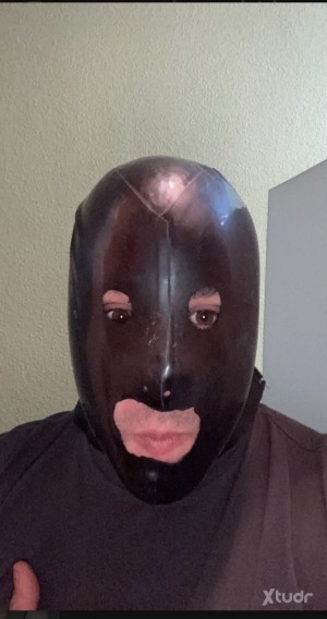 Xtudr - Enmascaradomadrid: What are you looking for today?