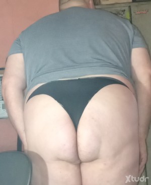 Xtudr - Pasivacalentita: I'm a mature chubby ass submissive and obedient woman.