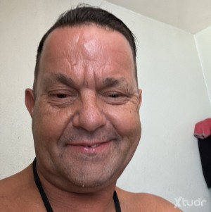 Xtudr - littleLEON: Hi I’m easy go lucky enjoy having a lot of fun love trying new things 