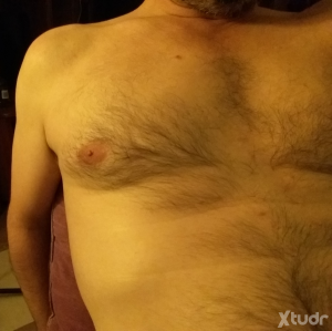 Xtudr - Alexander100: What's up? I'm looking for versatile guys with a good cock.