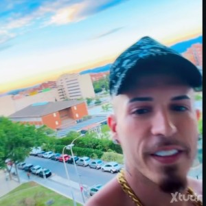 Xtudr - cuidadoLADRON: Quedé con él y  me lllevo a un mirador, me pego una paliza tremenda (tengo el parte de lesiones ) y me robó el reloj ...