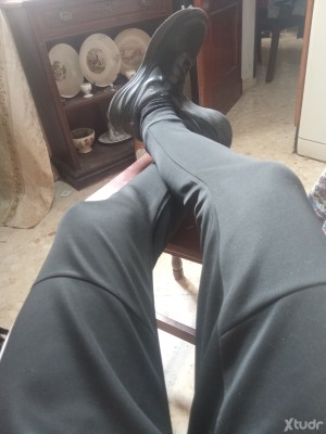 Xtudr - Amo28: I'm looking for a submissive with a heterosexual life, I'm looking for discretion, I have a place, you will deal with people ...