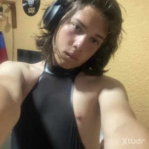 Xtudr - Emma1599: Un pene en mi boca 