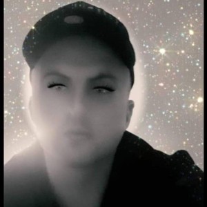 Xtudr - Logan: I’m looking for a relationship with a genuine guy. I am versatile, and I am gay. I do not go with bisexuals, and I only go wi...