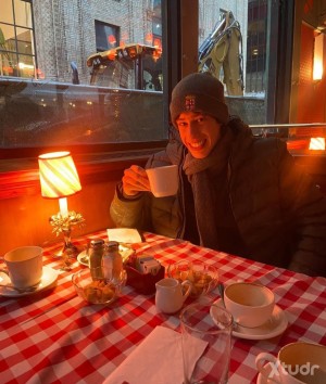 Xtudr - FSM: I'm looking to fuck without complications.