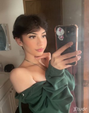 Xtudr - yourfavfemboy: Hi i love cocks and i love daddies
