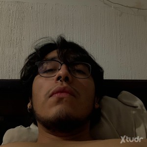 Xtudr - alexfggt: soy nuevo en sesiones, me gusta casi de todo, pero no tengo experiencia presencial, me va la humillación, bdsm, cbt, expos...