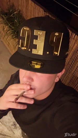 Xtudr - Versweed: Open to everything without any limit whatsoever