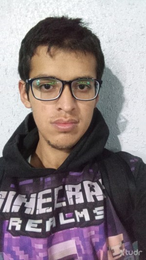 Xtudr - Brunitobonito: Soy un chico que busca su primera experiencia siendo amarrado y sumiso solo puedo los domingos soy de la ciudad de Mé...
