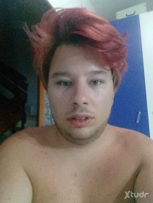 Xtudr - alejandroguayre: Buscó q chico que se deje metor cosas sea muy sumiso y se deje hacer de todo pero de todo todo 