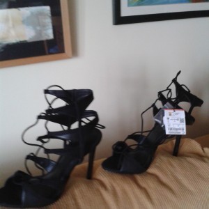 Xtudr - carlacrossd: Very feminine cross girl from Oviedo.
