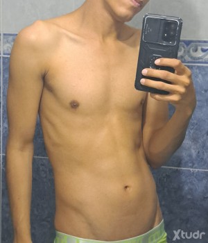 Xtudr - Sebastian988: 33 años / busco suggar /sex 
Inter pas
Me gusta la lencería 