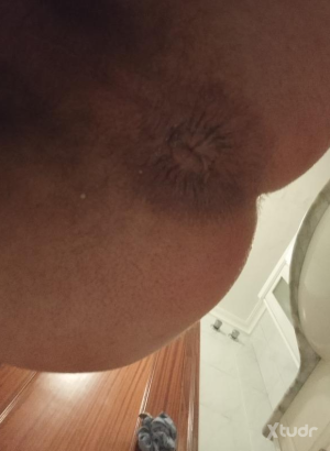 Xtudr - Markv: Hetero curioso
Alguien me desvirga el culete?