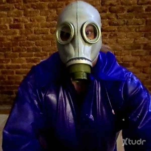 Xtudr - rubberstiefel: Hello everyone.
In Madrid, eager to connect, meet new people to share hobbies and fetishes, kinks and tastes. Sometim...