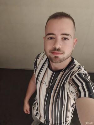 Xtudr - Sub22: 22 years old, submissive.
Learning and improving with my fixed Dominant man to become a good submissive man, to please him as...