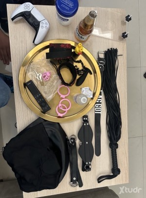 Xtudr - AmoLeafar: Más que un dominante, soy un Amo que transforma putos.
Con años de experiencia real en el BDSM, sé exactamente cómo quebr...