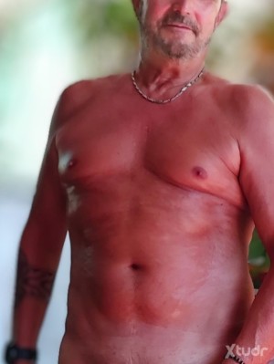 Xtudr - klazeit: I'm looking for real relationships in Valencia and Castellon, it's clear that I'm looking for a BDSM session war. I'm also ...