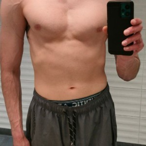 Xtudr - RandomLurker: I'm looking for a submissive slave.