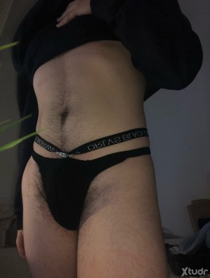 Xtudr - sumisazo21: soy sumiso joven y obediente y busco macho que me use, insulte y me trate como la puta que soyy
