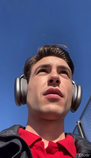 Xtudr - XLDomBarrioVk:  🇪🇸Dom de barrio, masc. 
Buscando sumisos serios y legales.