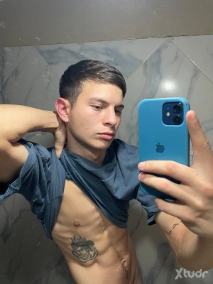 Xtudr - MachoTotal1: Busco Perras dispuestas a servir 100%
GRUPO DE TELEGRAM CON UNO O MAS MACHOS JÓVENES. SI QUIERES INFORMACIÓN, HABLAME A...