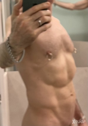Xtudr - pakote: pinta de macho pero muy puta en la cama. me vuelve loco calentar al macho. con ganas de disfrutar dilatando mi ojal. con gan...