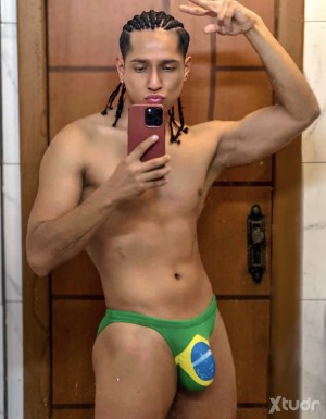 Xtudr - DOMTOPXXL: Venezuelan, only top, dominant, perverted, big penis (24x9), in polyamorous relationship with 3.