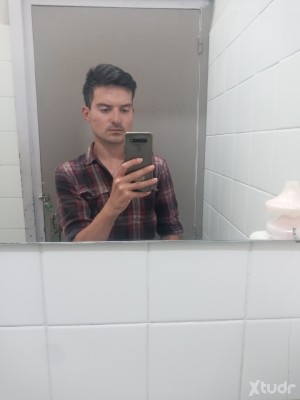 Xtudr - Eriko: Soy un chico sumiso y obediente en busca de chicos como yo para servir juntos a mi amo, Mancuso.