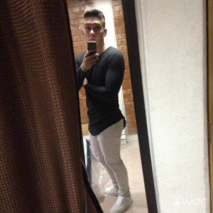 Xtudr - CarlosSlave: Mi filosofía 
Soy sumiso por naturaleza, obediente, sigo ordenes porque soy incapaz de hacer cosas por mi cuenta, no so...