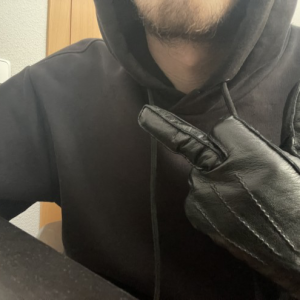 Xtudr - ALPHADIABLO: cashmaster español, viviendo en Madrid.
NO PAY, NO ATTENTION.
ya sabeis, si quereis algo, pagais perras! A SOLTAR PASTA...