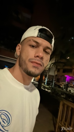 Xtudr - muymascdominante: Solo personas interesadas, macho actv morboso mente abierta, solos es por pasta 
