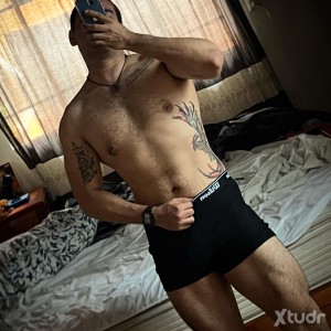 Xtudr - sumisofist96: Submissive/Partygoer/Fetishist/Slave
I enjoy being submissive and as long as I give pleasure to my dominant male... th...