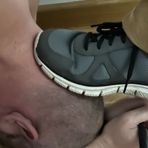 Xtudr - Gorka74: Dominant man in Madrid looking for a good submissive slave completely submissive and obedient for sessions.