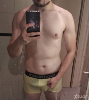 Xtudr - amo_serio: Submissive cash have priority, and they will have my attention and time regardless of physical appearance. Start with an ...