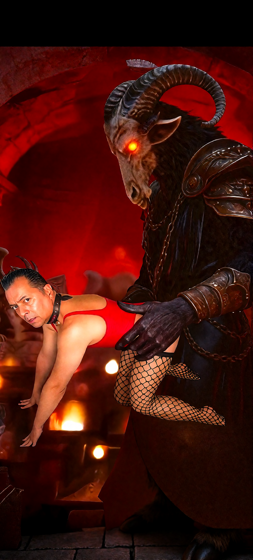 Una figura demoníaca de aspecto caprino, con grandes cuernos curvados, ojos rojos brillantes, hocico de cabra y armadura oscura ornamentada, domina una escena infernal iluminada por tonos rojos intensos y fuego de fondo. La criatura, vestida con cuero, cadenas y piezas metálicas de estilo fantástico, sostiene por la cintura y el muslo a una mujer con body rojo brillante, medias de rejilla negras y tacones, inclinada hacia delante con una expresión seria y provocadora. El ambiente recuerda a una mazmorra o escenario gótico, con arcos de piedra, humo, luces cálidas y una estética de fantasía oscura, sensual y teatral.