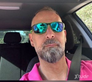 Xtudr - Sexoguarro: Good vibe sex. I'm a top, I enjoy fucking and I'm a stud.